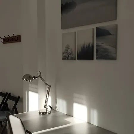 Casa Salle-spazioso Bilocale Vicino Al Centro Apartamento *