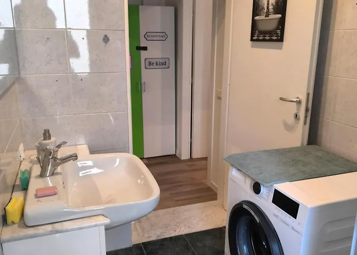 Apartamento Casa Salle-spazioso Bilocale Vicino Al Centro *