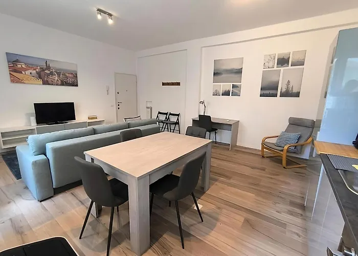 Apartamento Casa Salle-spazioso Bilocale Vicino Al Centro *